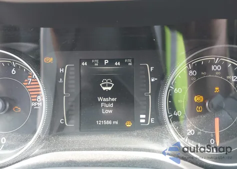 2016 Jeep Cherokee Latitude z USA, uszkodzony, nr VIN 1C4PJMCS3GW278995